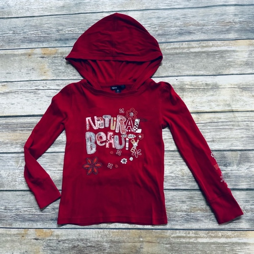 GAP adorable red long sleeve! Size 6-7